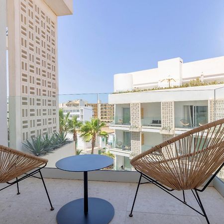 ホテル Hm Ayron Park - Adults Only プラヤ・デ・パルマ エクステリア 写真 A balcony at the hotel