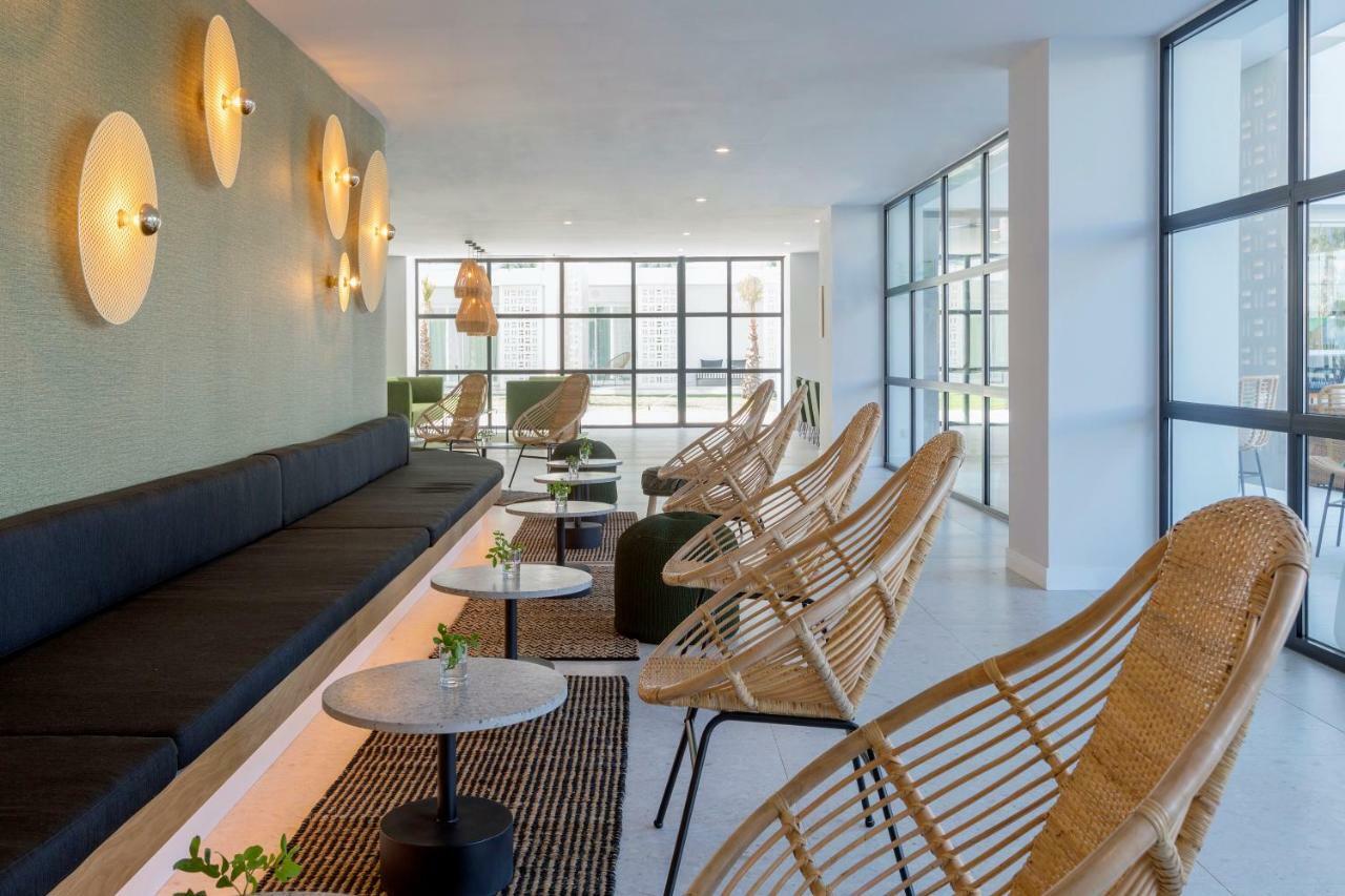 ホテル Hm Ayron Park - Adults Only プラヤ・デ・パルマ エクステリア 写真 The lounge at the airport