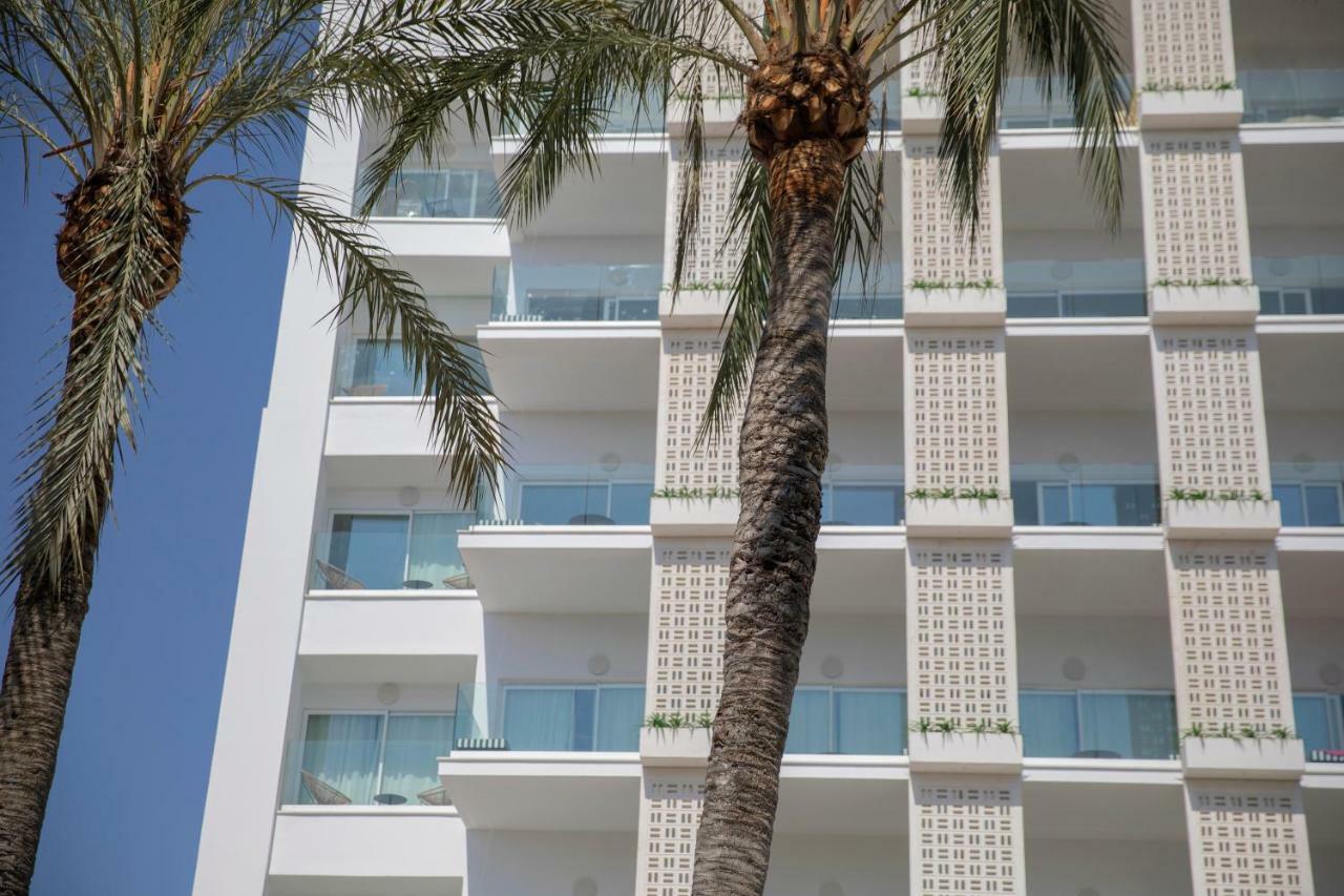 ホテル Hm Ayron Park - Adults Only プラヤ・デ・パルマ エクステリア 写真 The hotel's exterior